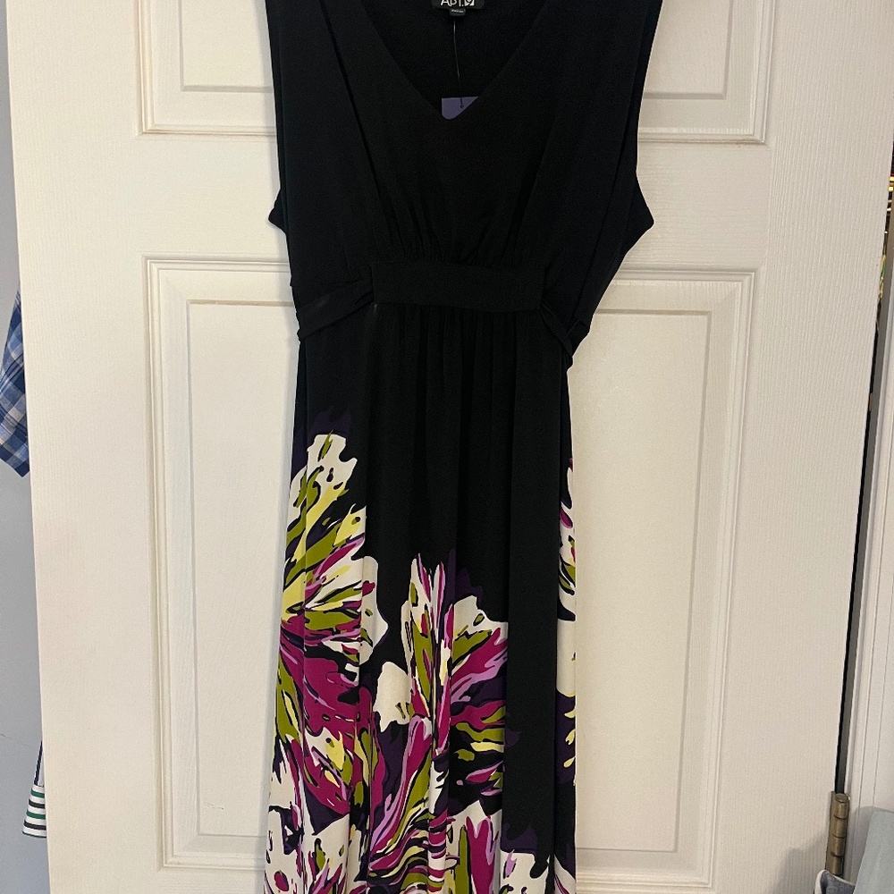 Black dress with pattern